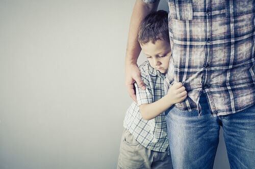 Father with his son who needs a child custody lawyer in Missouri